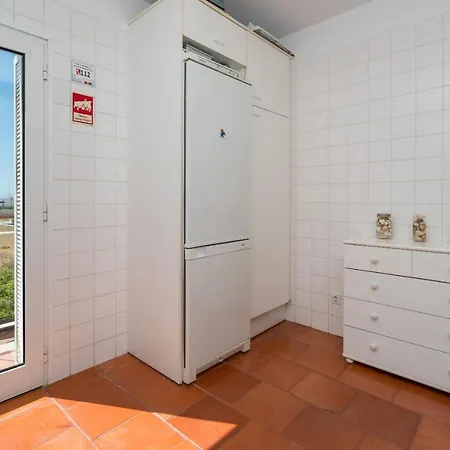 Marina-l * 拉哥斯